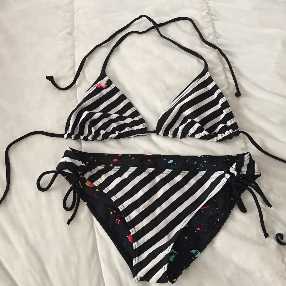 NWOT glamour kills reversible swimsuit